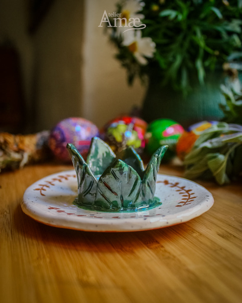 Taza para huevos de Ostara Nest