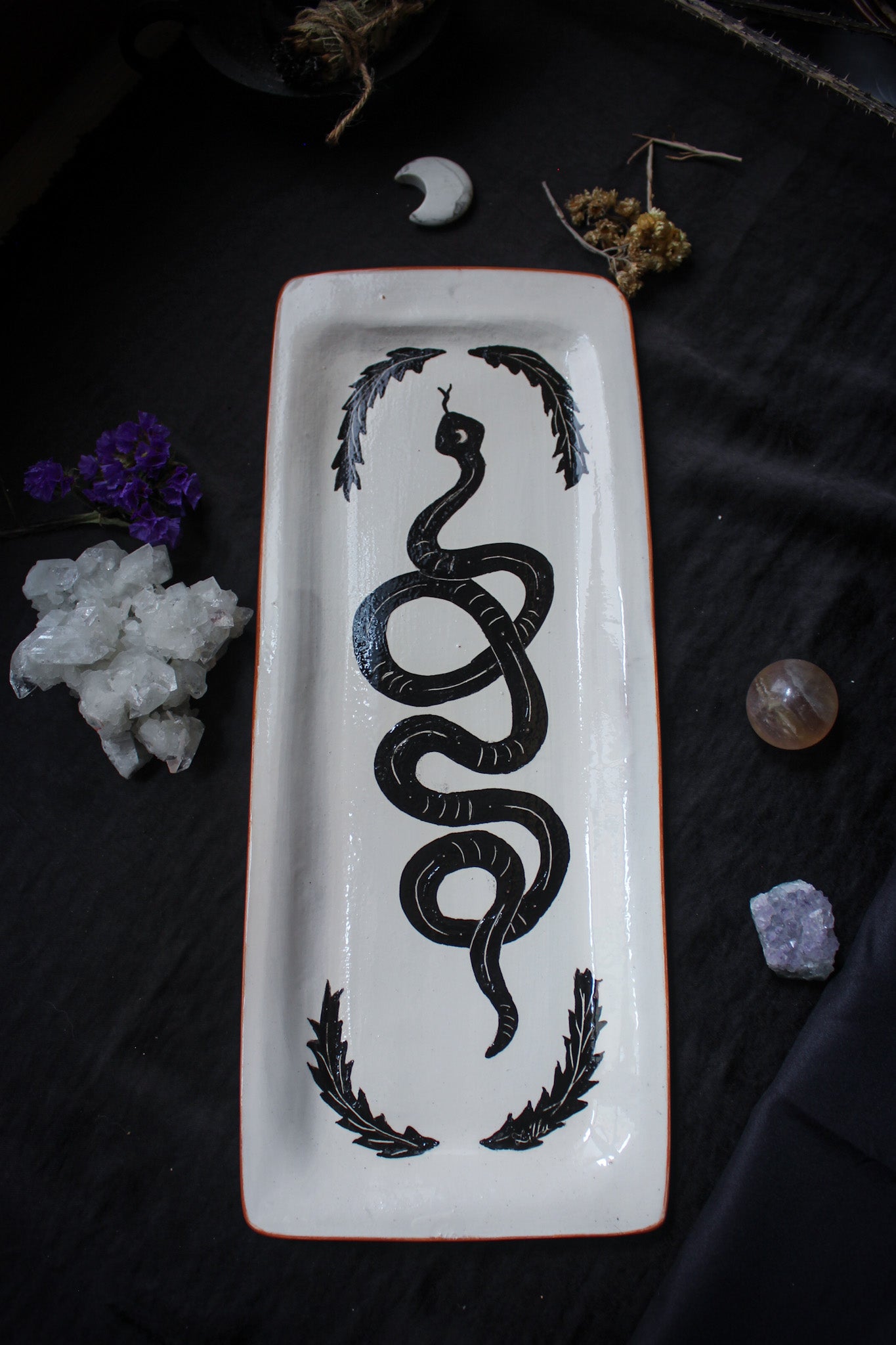 plat plateau serpent en céramique