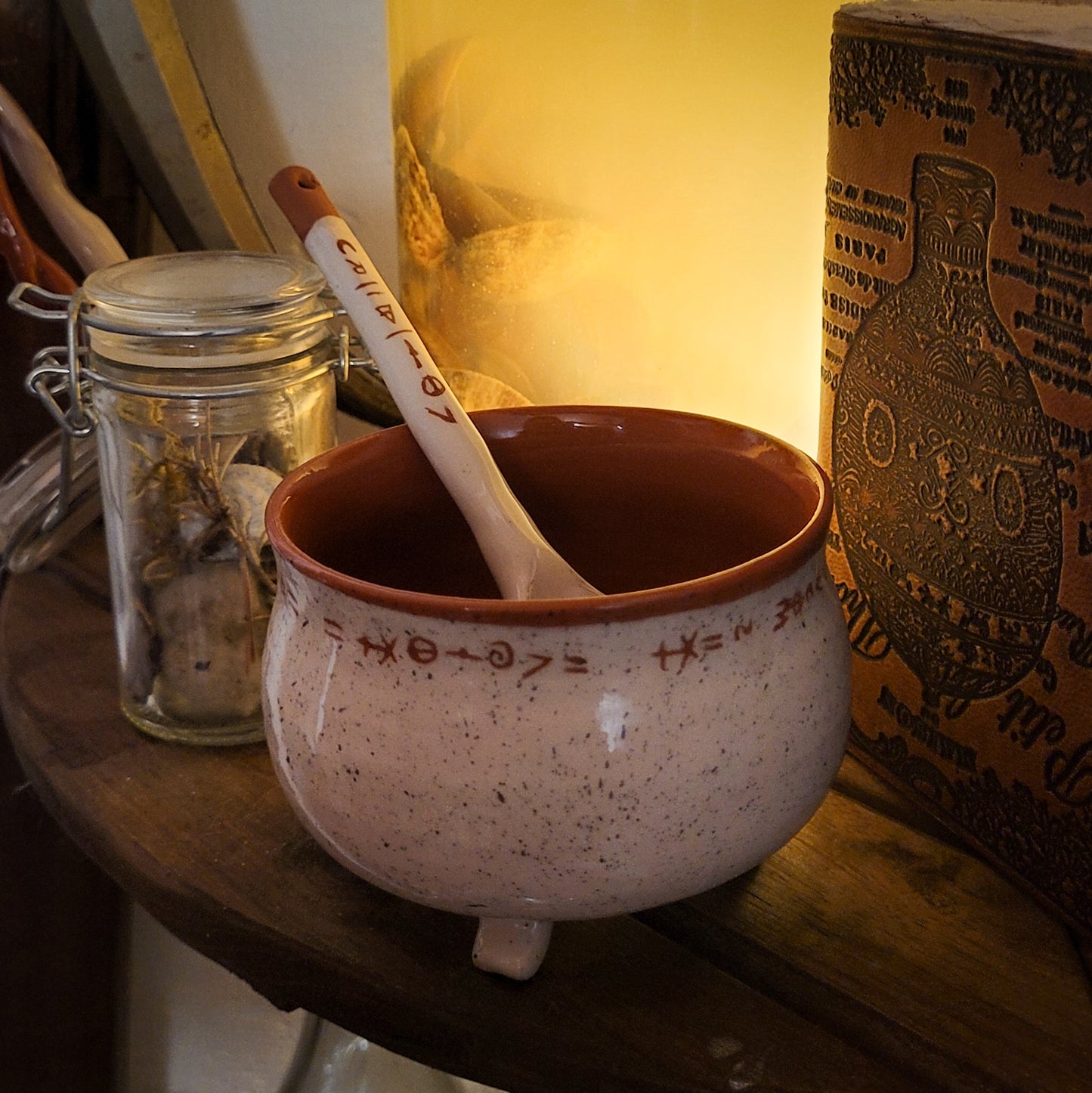 Tasse Mini Chaudron Astral en Céramique - Artisanale et Magique