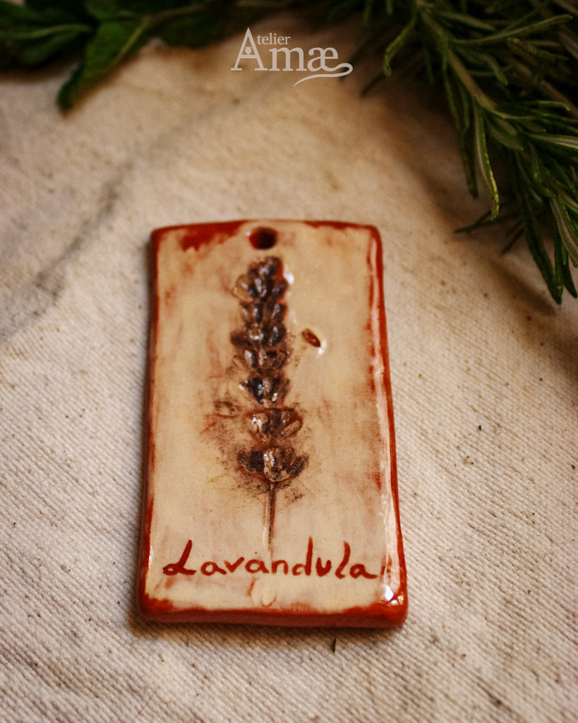 Herbario de cerámica - difusor de aceites y fragancias - colgante