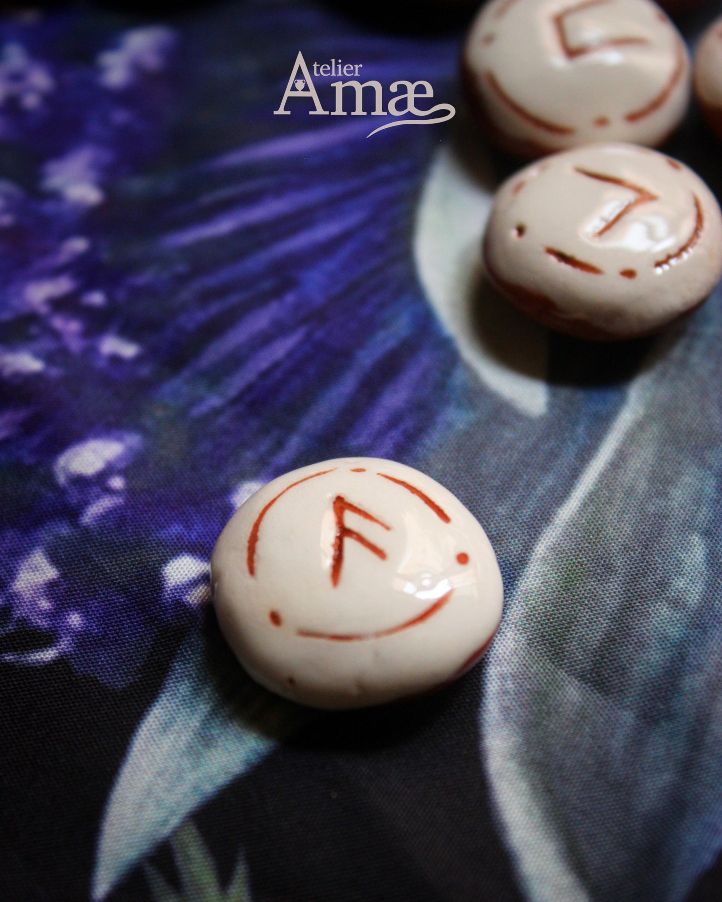 Set of 25 white Ancient Futhark runes - Divination runes