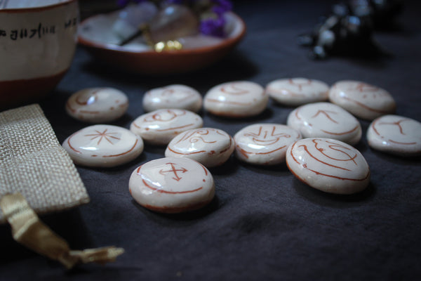 13 Runes de Sorcières