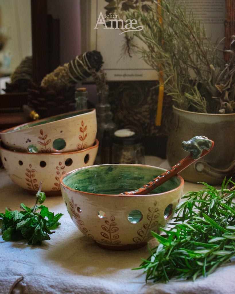 Bol à équeuter - Bol à enlever les herbes en céramique - fait main