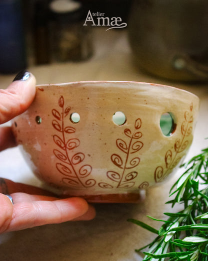 Bol à équeuter - Bol à enlever les herbes en céramique - fait main